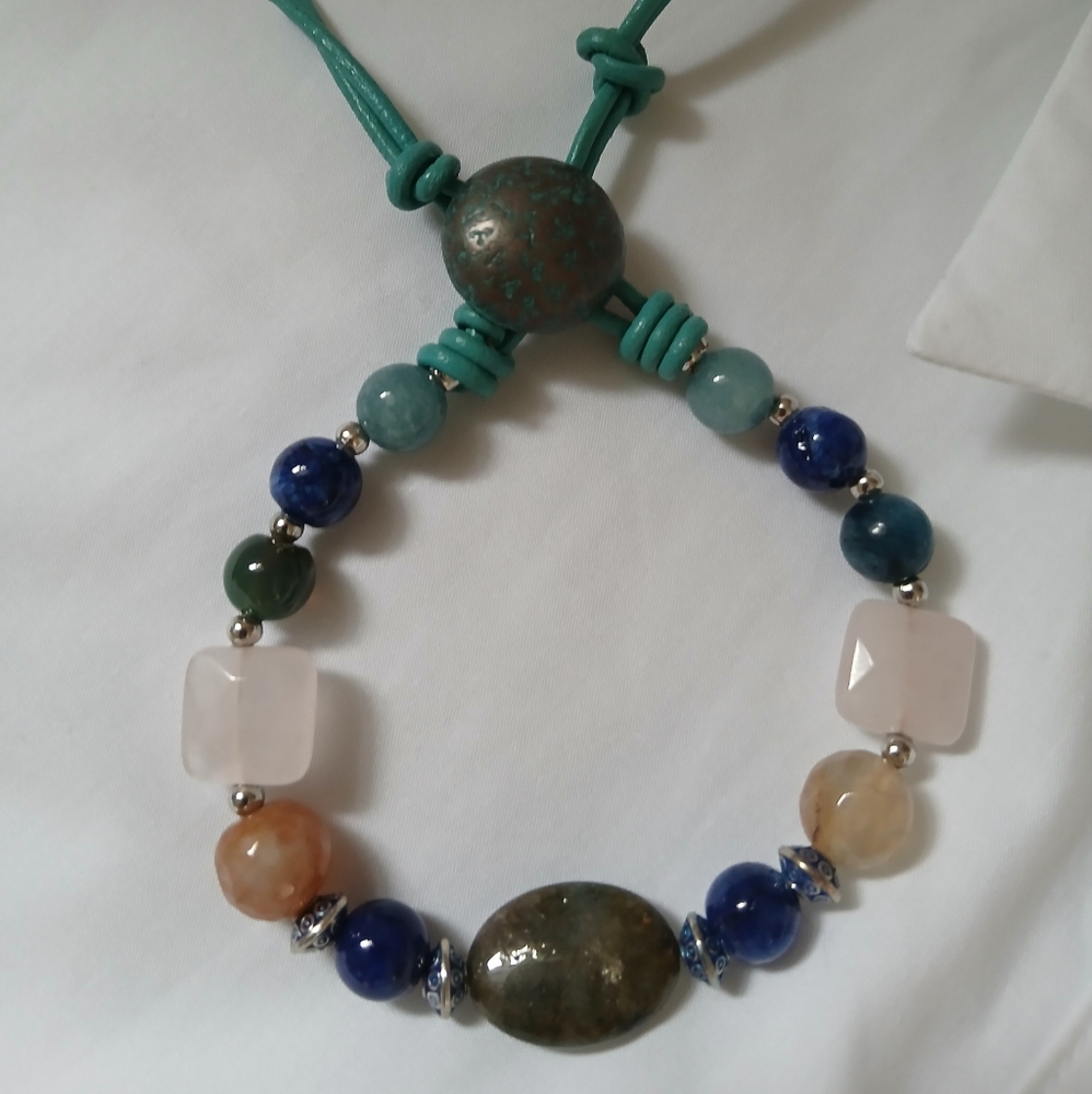 Elegant Multicolor Beaded Bracelet